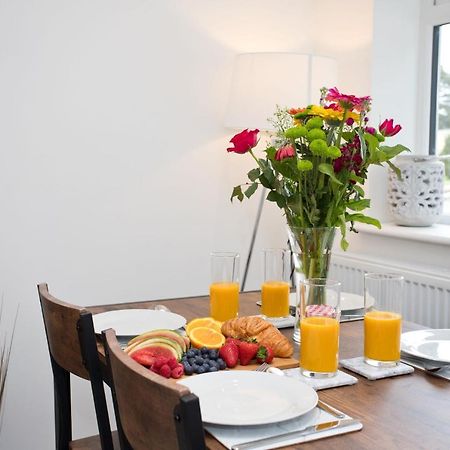 The Bearded Goat Den - A Rural Retreat At This Modern Holiday Cottage Saint Leonards Exterior photo
